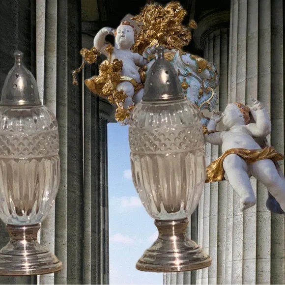 Antique Sterling Silver Sheffield Silver Co NY Crystal Salt & Pepper Shakers - Picture 4 of 10